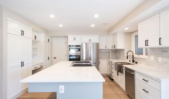 1275 Summit Lake Dr, Angwin, CA 94508
