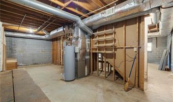 2501 Pine Cove Dr, Tucker, GA 30084