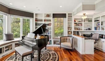 81 Quarry Rd, North Kingstown, RI 02874