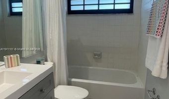 20900 Leeward Ct 213-1, Aventura, FL 33180