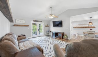 108 Farrar Dr, Aurora, IN 47001