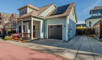246 9th St Aly, Ashland, OR 97520
