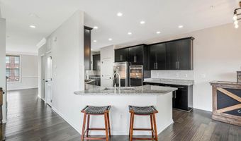22635 NAUGATUCK Sq, Ashburn, VA 20148