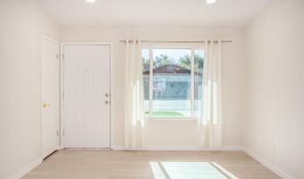 1906 N EVERGREEN St, Chandler, AZ 85225