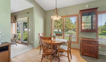 3831 N WAYSIDE Ln, Appleton, WI 54913