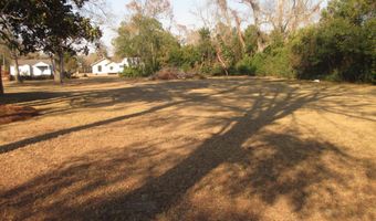 390 Bay St, Baxley, GA 31513