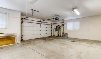3271 NW Melville Dr, Bend, OR 97703