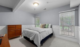 500 Terrington Dr, Ballwin, MO 63021
