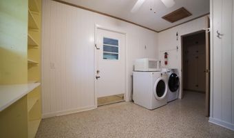 354 E Riveroaks Dr, Baton Rouge, LA 70815