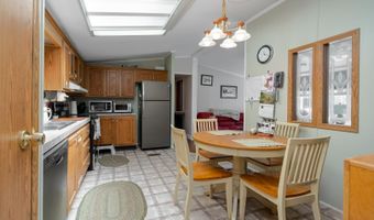 8 Lilac Ln, Belmont, NH 03220