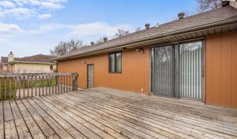 1402 N Arch St, Aberdeen, SD 57401