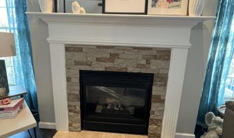 2499 Crestwood Dr, Adrian, MI 49221