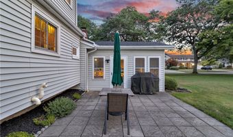 56 LaBelle Ter, Amherst, NY 14228