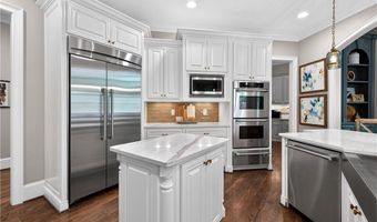 4571 Oglethorpe Loop NW, Acworth, GA 30101