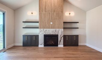 831 Spyglass Hill Dr, Bedford, IN 47421