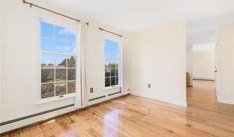 18 J H Dwyer Dr, Middletown, RI 02842