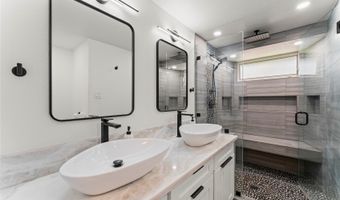 1027 Alahaki St, Kailua, HI 96734