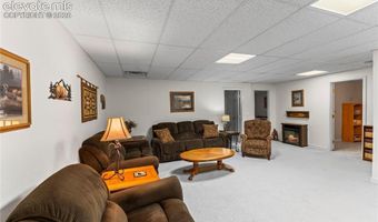 685 Green Gables Way, Bennett, CO 80102