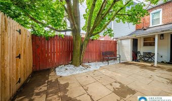 213 N Peach St, Allentown, PA 18102