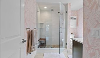 50 Kettle Point Ave 50, East Providence, RI 02914