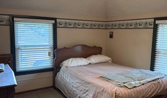 709 N St, Aurora, NE 68818