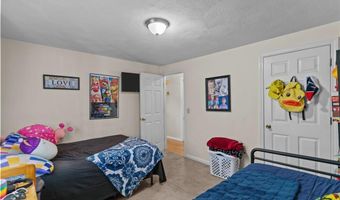 4 Clarke St, Warwick, RI 02886