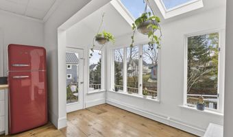 38 Union St, Belfast, ME 04915