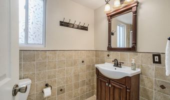 2388 Nixon Rd, Ann Arbor, MI 48105