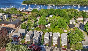 12 Duke St, East Greenwich, RI 02818