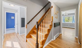 225 Bethmour Rd, Bethany, CT 06524