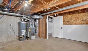 3795 E Sunnyside Rd, Ammon, ID 83406