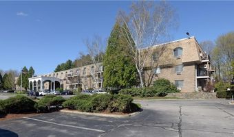 75 Oaklawn Ave 75-319, Cranston, RI 02920