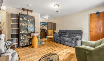 242 Pearl Harbor St, Bridgeport, CT 06610