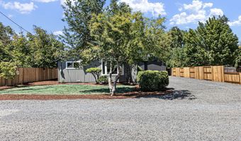 1938 7TH St, Springfield, OR 97477