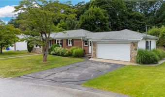 17 Golini Dr, Johnston, RI 02919