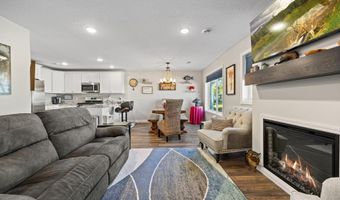 6995 Linwood Dr NE, Albertville, MN 55301