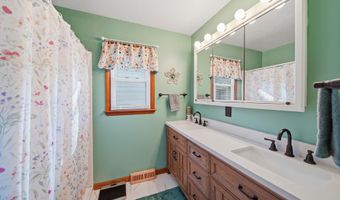 7625 W US 223 Hwy, Adrian, MI 49221