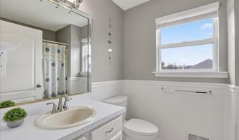 7 Lucia Ct, Aberdeen, NJ 07747