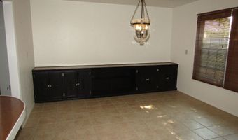 917 S 6th St, Artesia, NM 88210