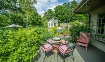48 Old Searsport Ave, Belfast, ME 04915
