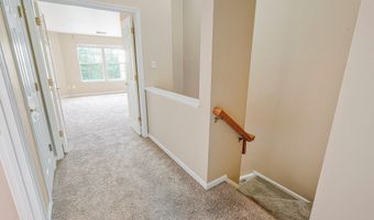 43191 RIDERS Sq, Broadlands, VA 20148