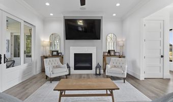 407 Goose Pointe Blvd, Biloxi, MS 39531
