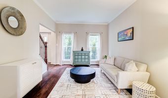 43865 LAUREL RIDGE Dr, Ashburn, VA 20147