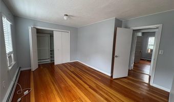 67 Hall Ave, Newport, RI 02840