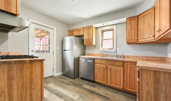 541 8th St, Ambridge, PA 15003