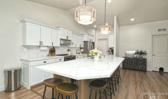 2125 Moon Shadow Dr, Caldwell, ID 83607