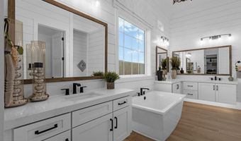 1151 E PEACH TREE Dr, Chandler, AZ 85249