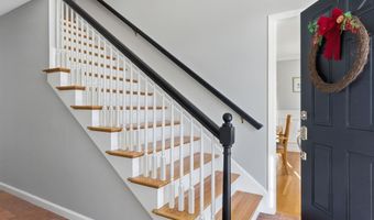 18 Holbrook Rd, Bedford, NH 03110