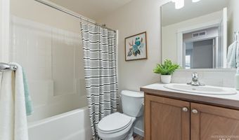3325 Tekulve St Darrington, Caldwell, ID 83605