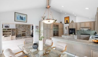 127 Mountain Meadow Rd, Santa Rosa, CA 95404